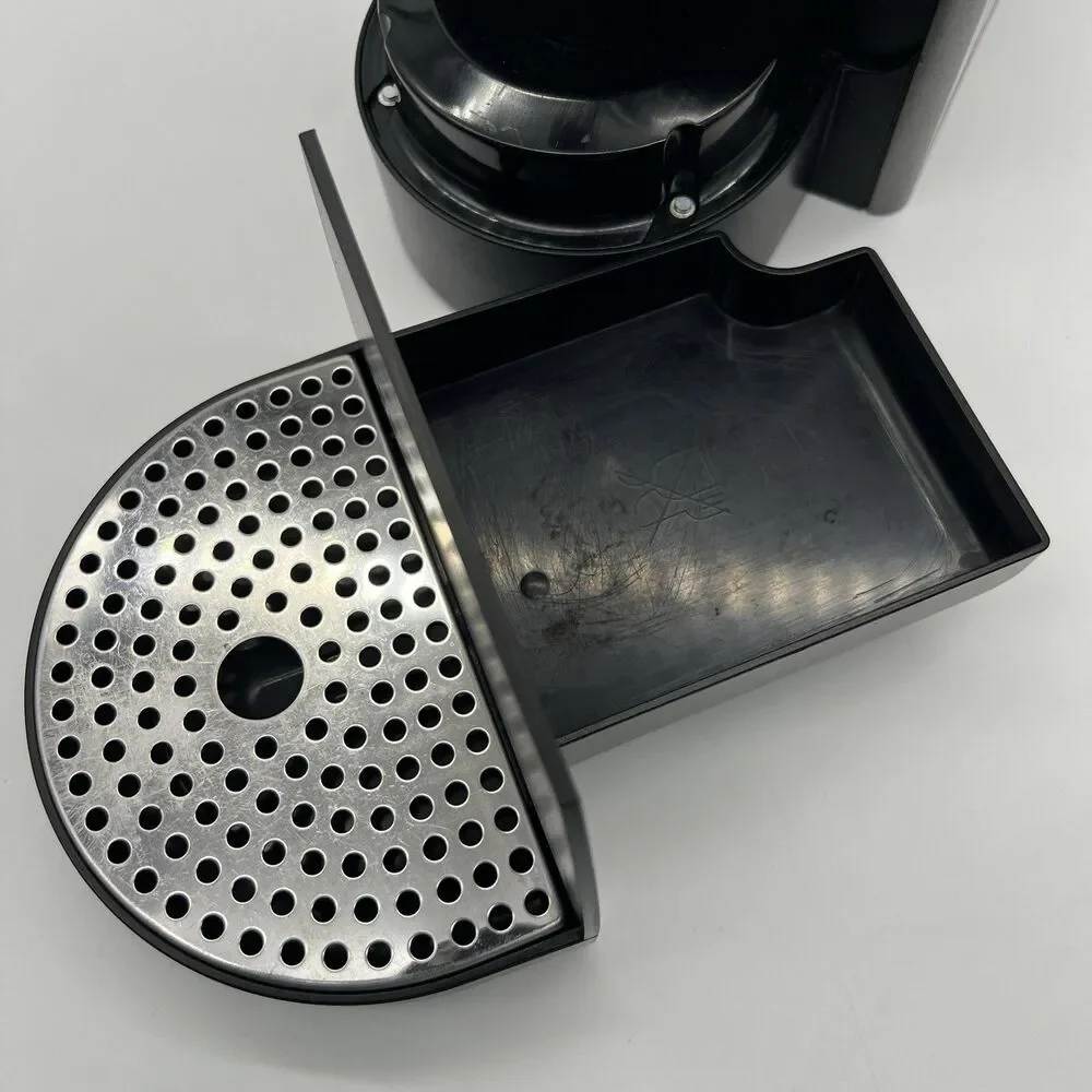 Nespresso black essenza